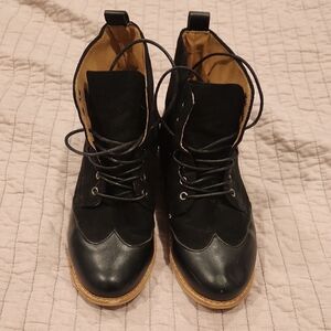 Source Unknown Black Lace Up Boots